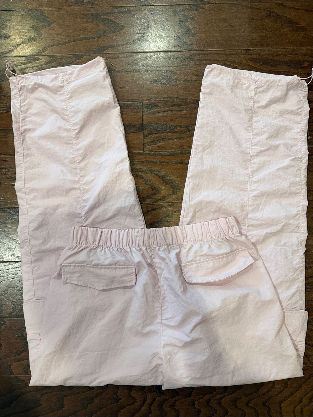 Wilo The Label light pink parachute cargo pants, medium - Picture 6 of 8